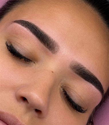 Freshly waxed and tinted brows.